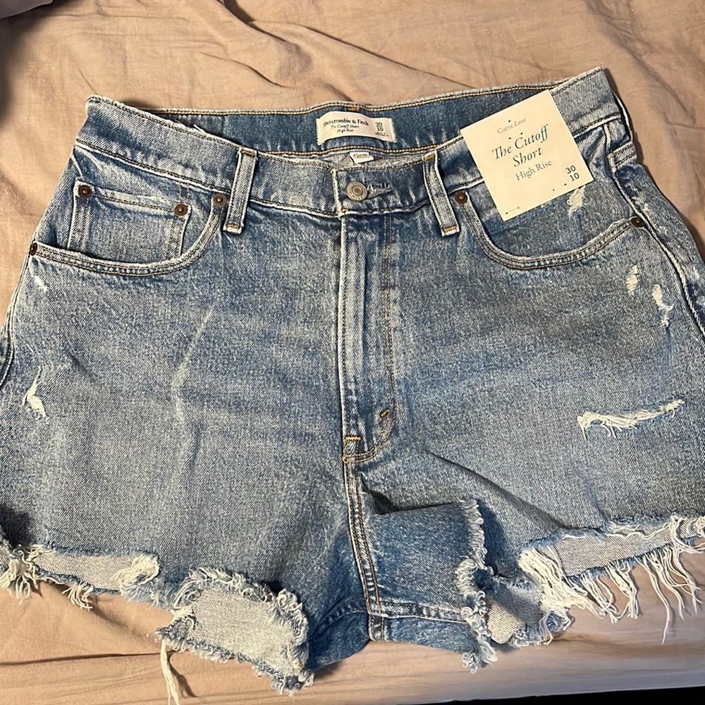 Abercrombie curve love high rise shorts